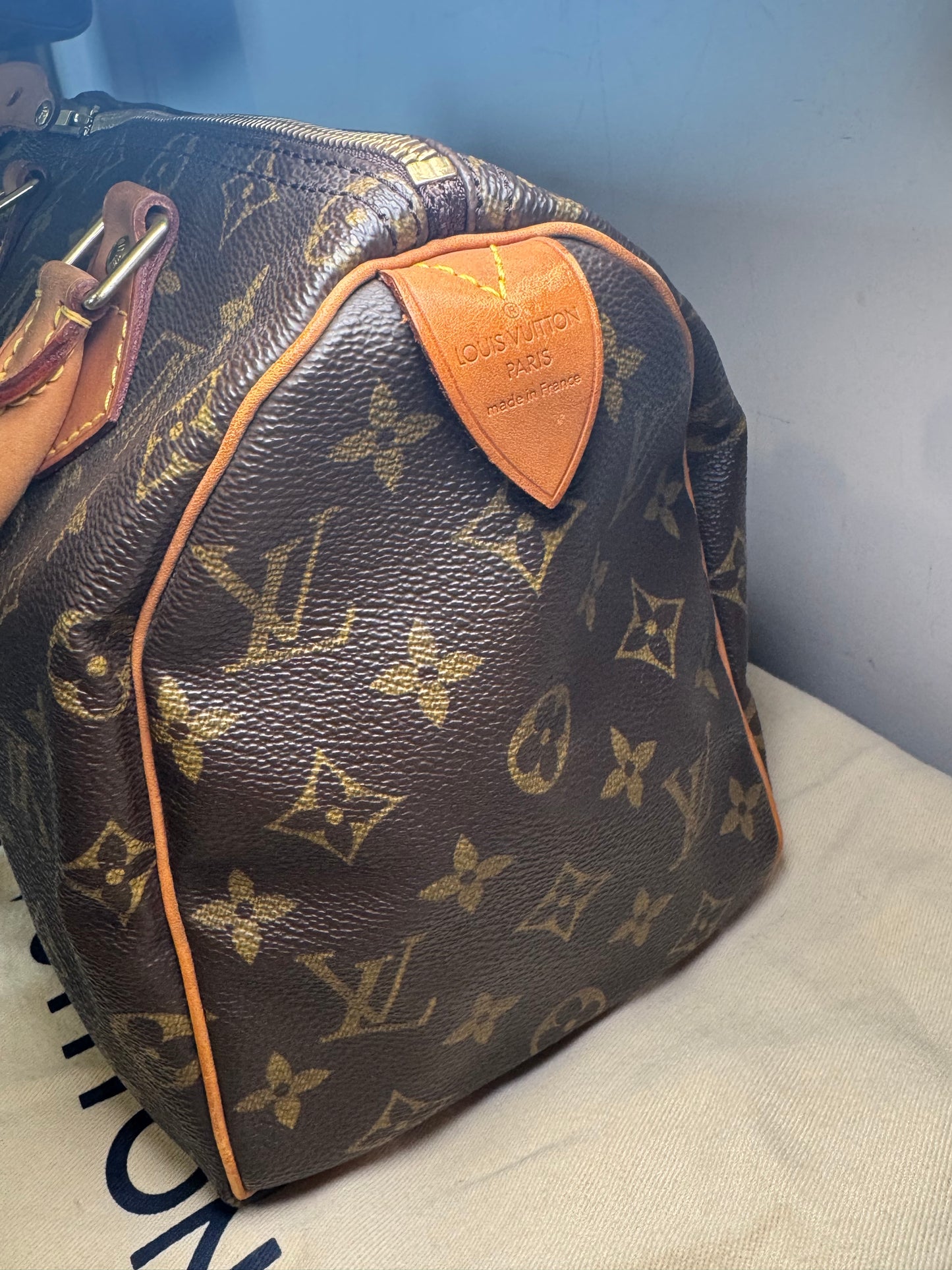 Louis Vuitton Speedy 25.