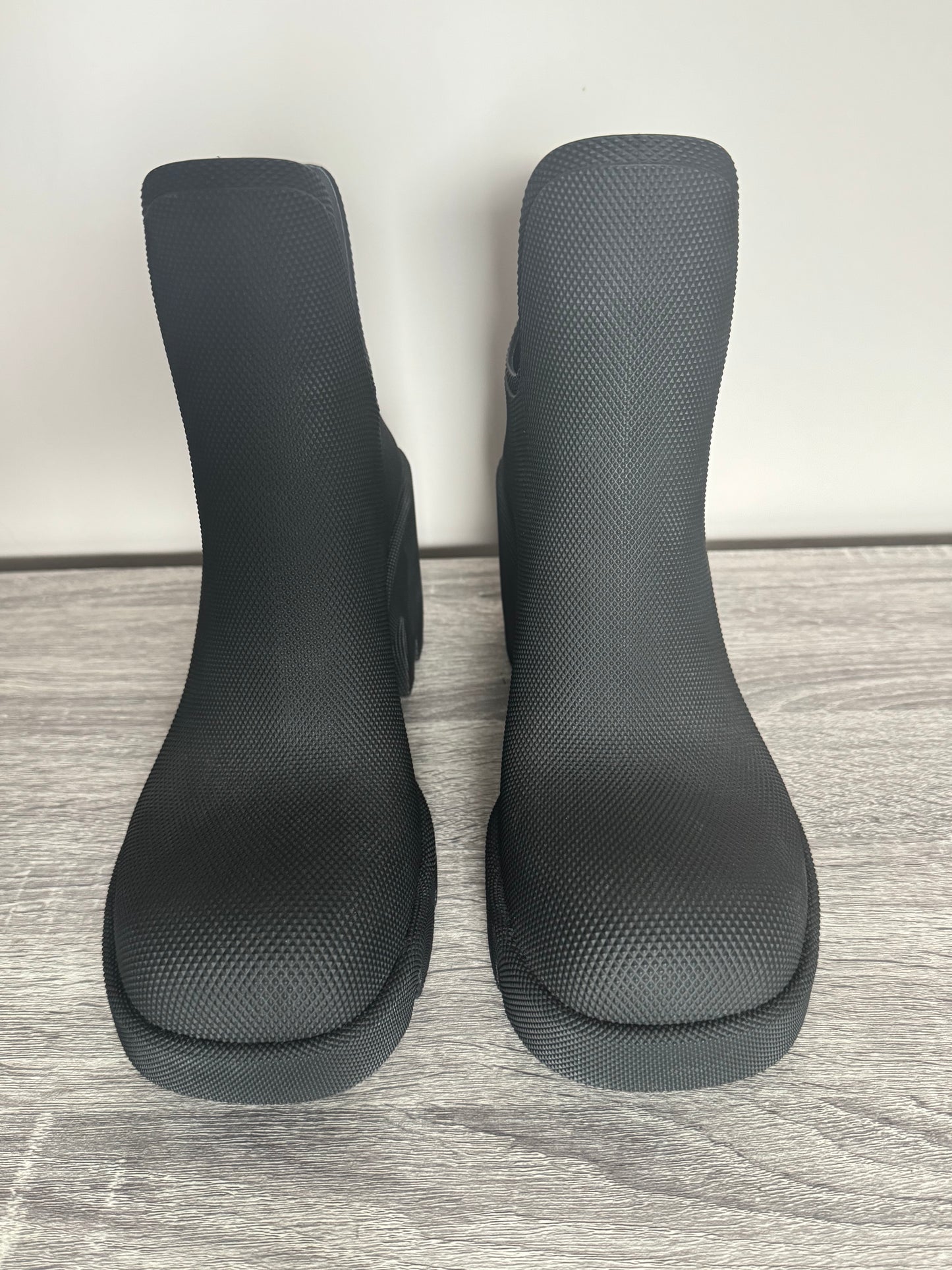 Brand New - Burberry Marsh Boots UK size 6.