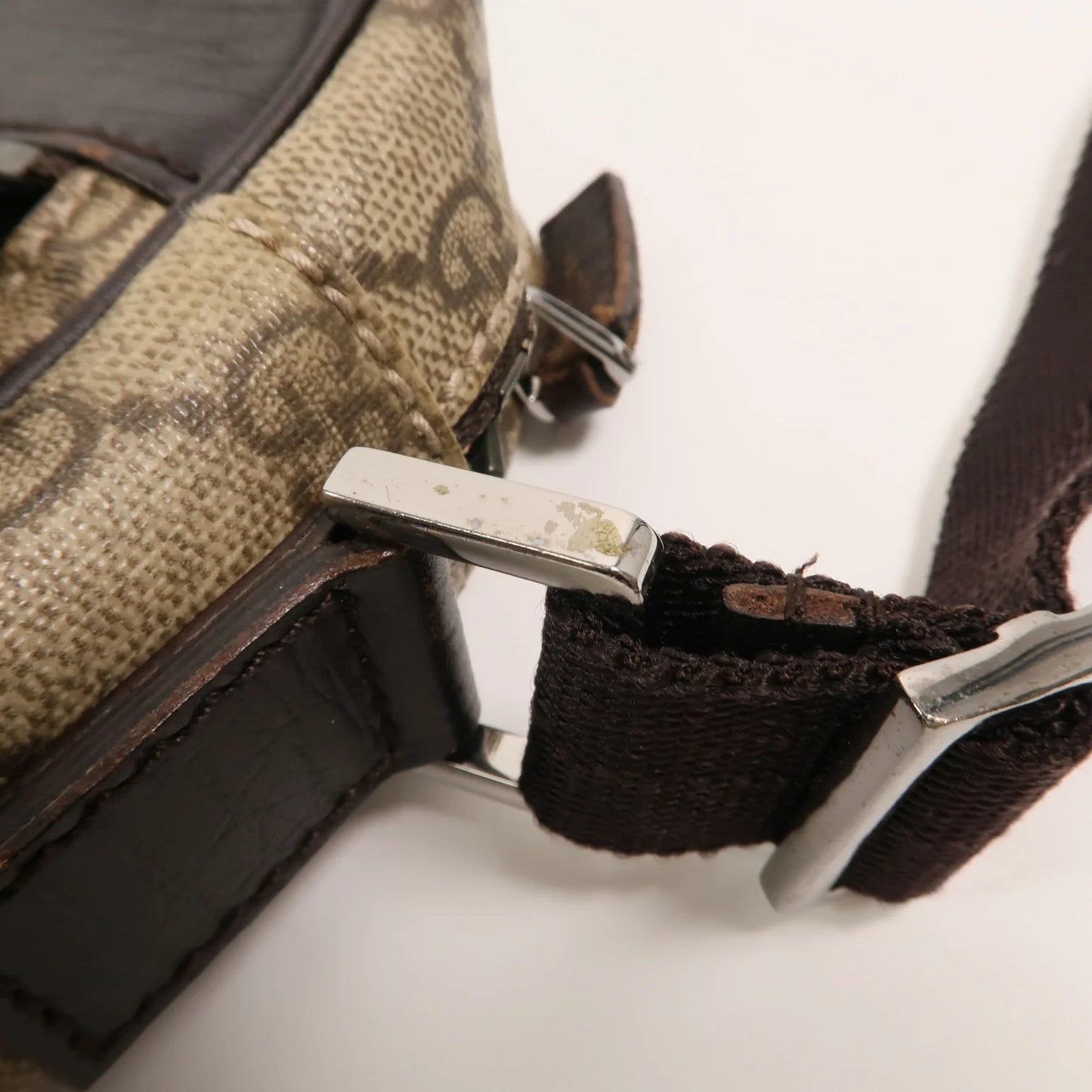 Gucci camera bag - adjustable strap