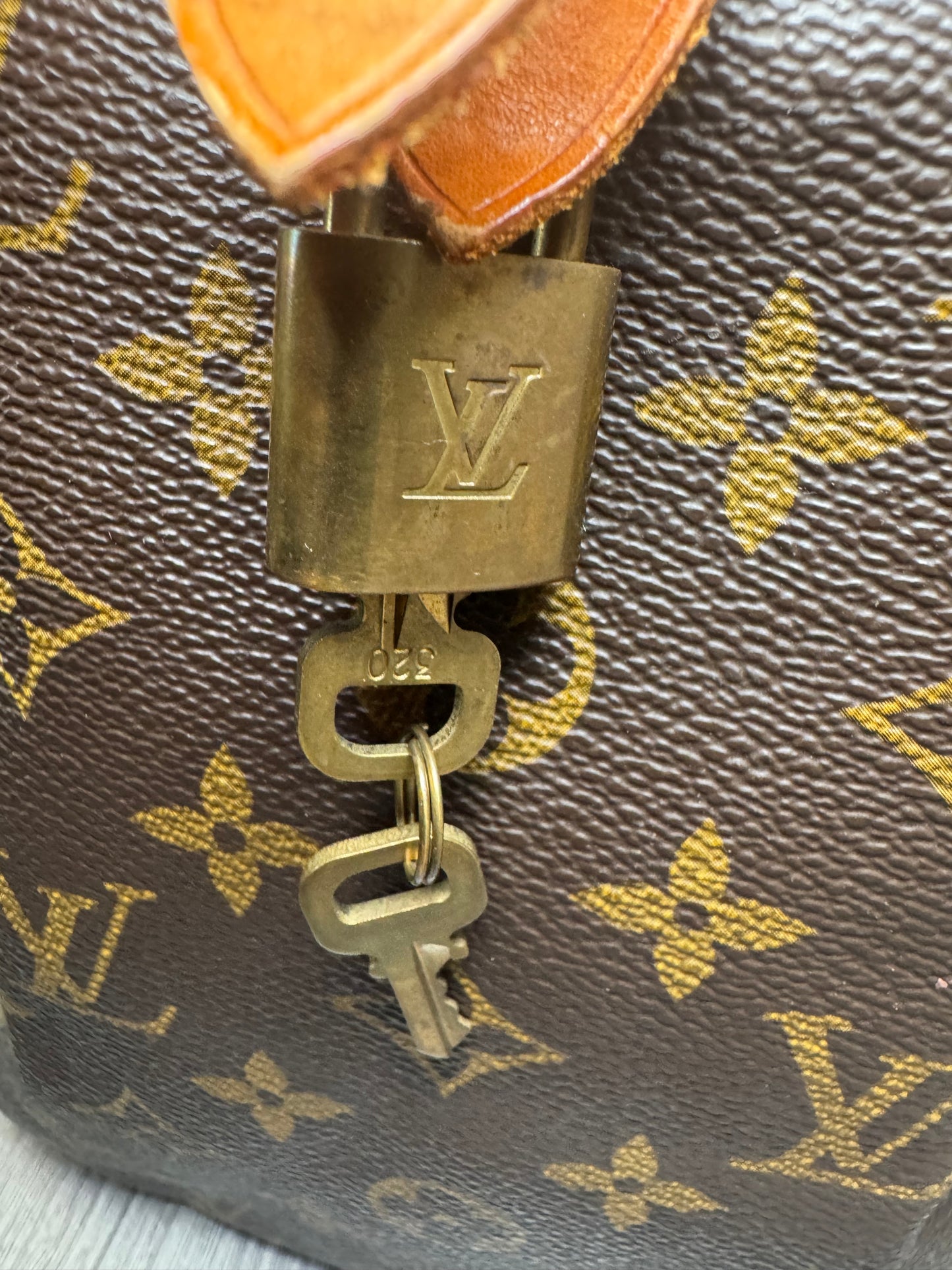 Vintage Louis Vuitton Speedy Size 30.