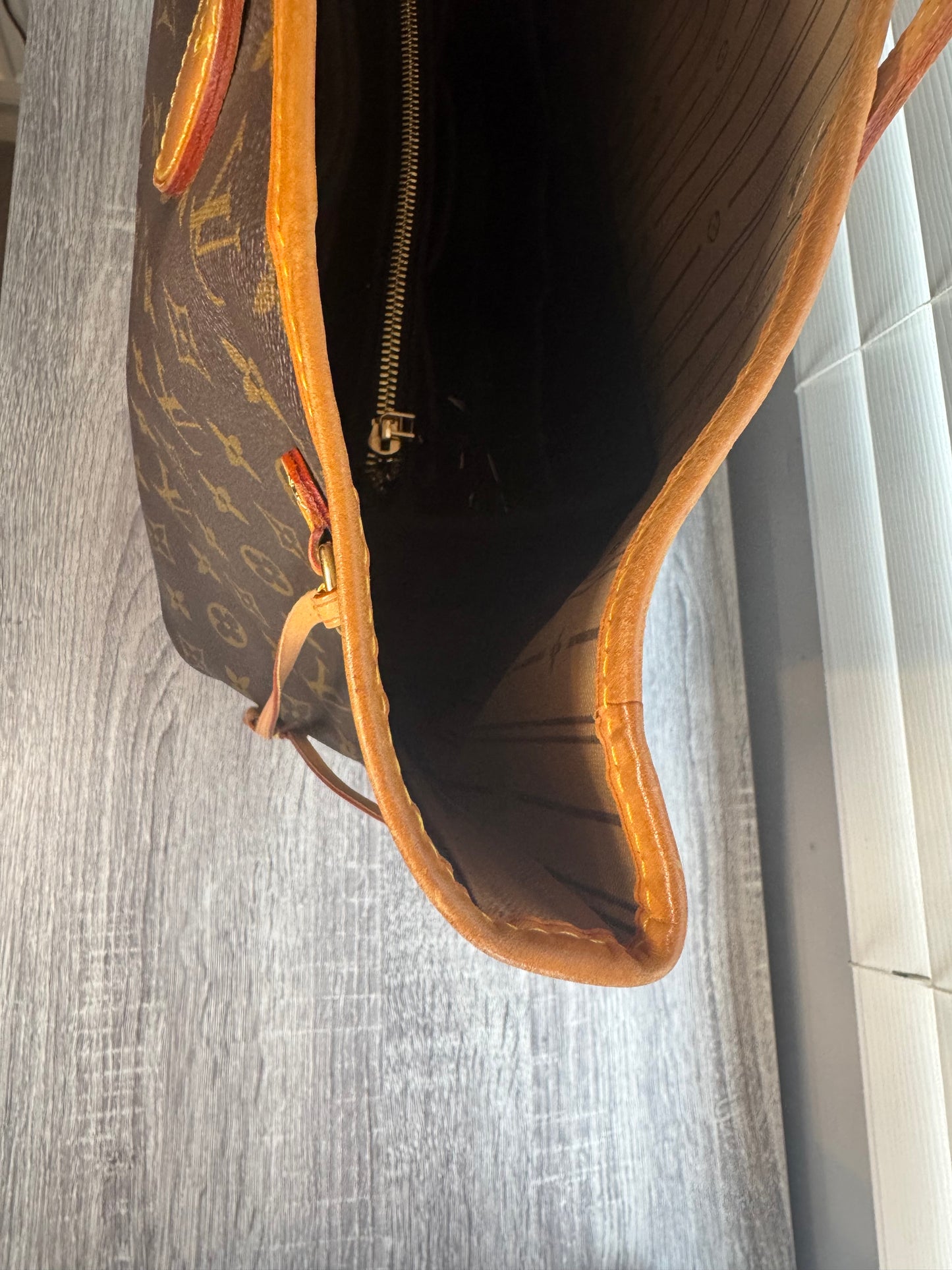 Preloved Louis Vuitton Neverfull Monogram MM.