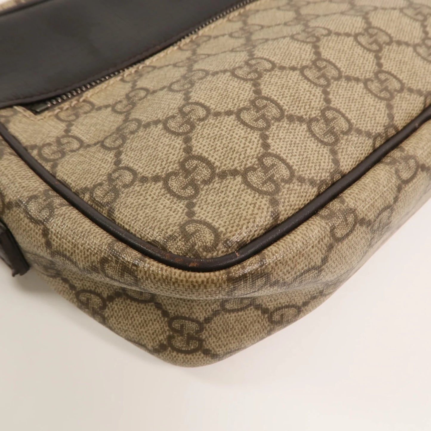 Gucci camera bag - adjustable strap