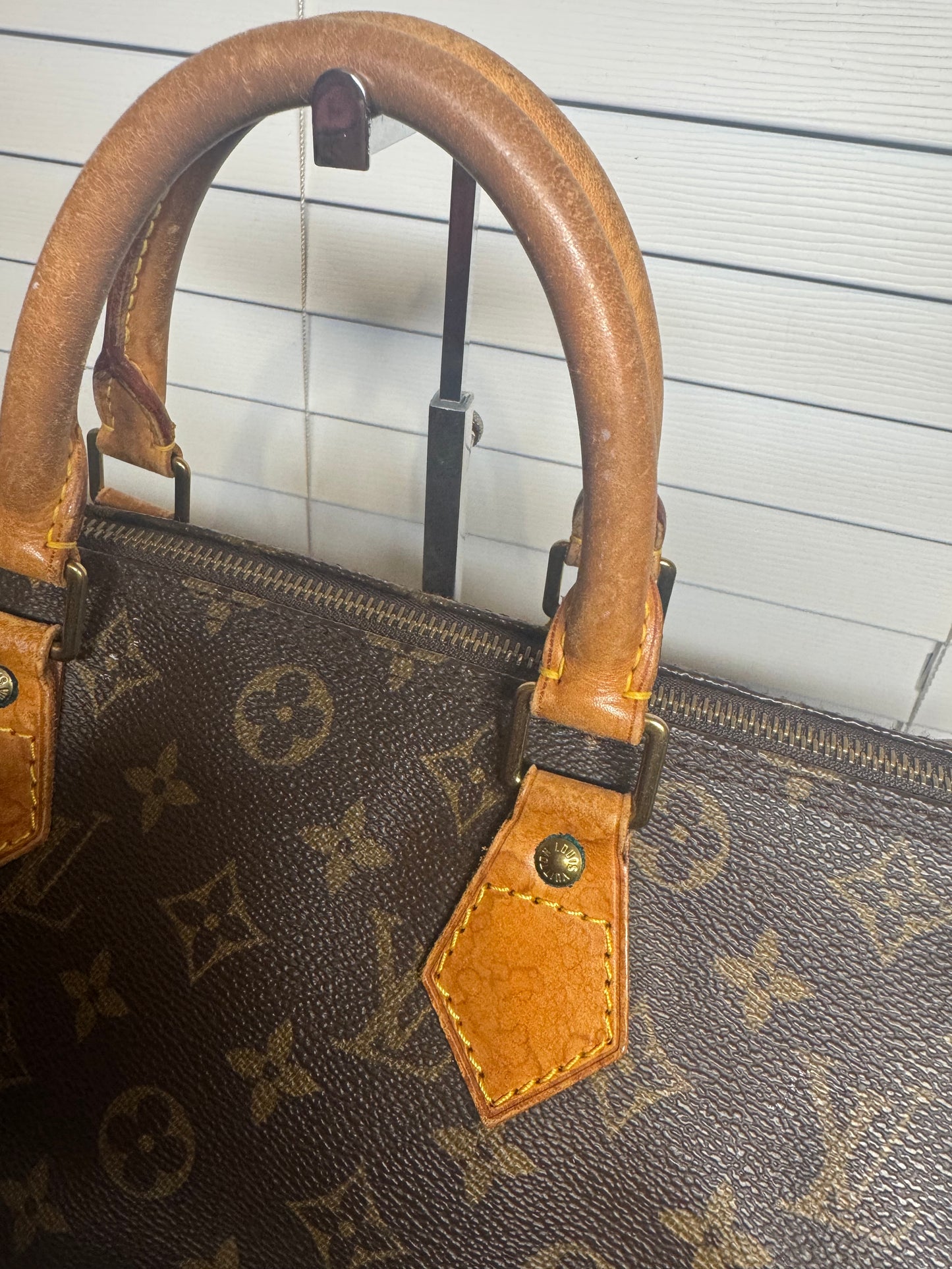 Preloved Louis Vuitton Speedy 30. France 1993.