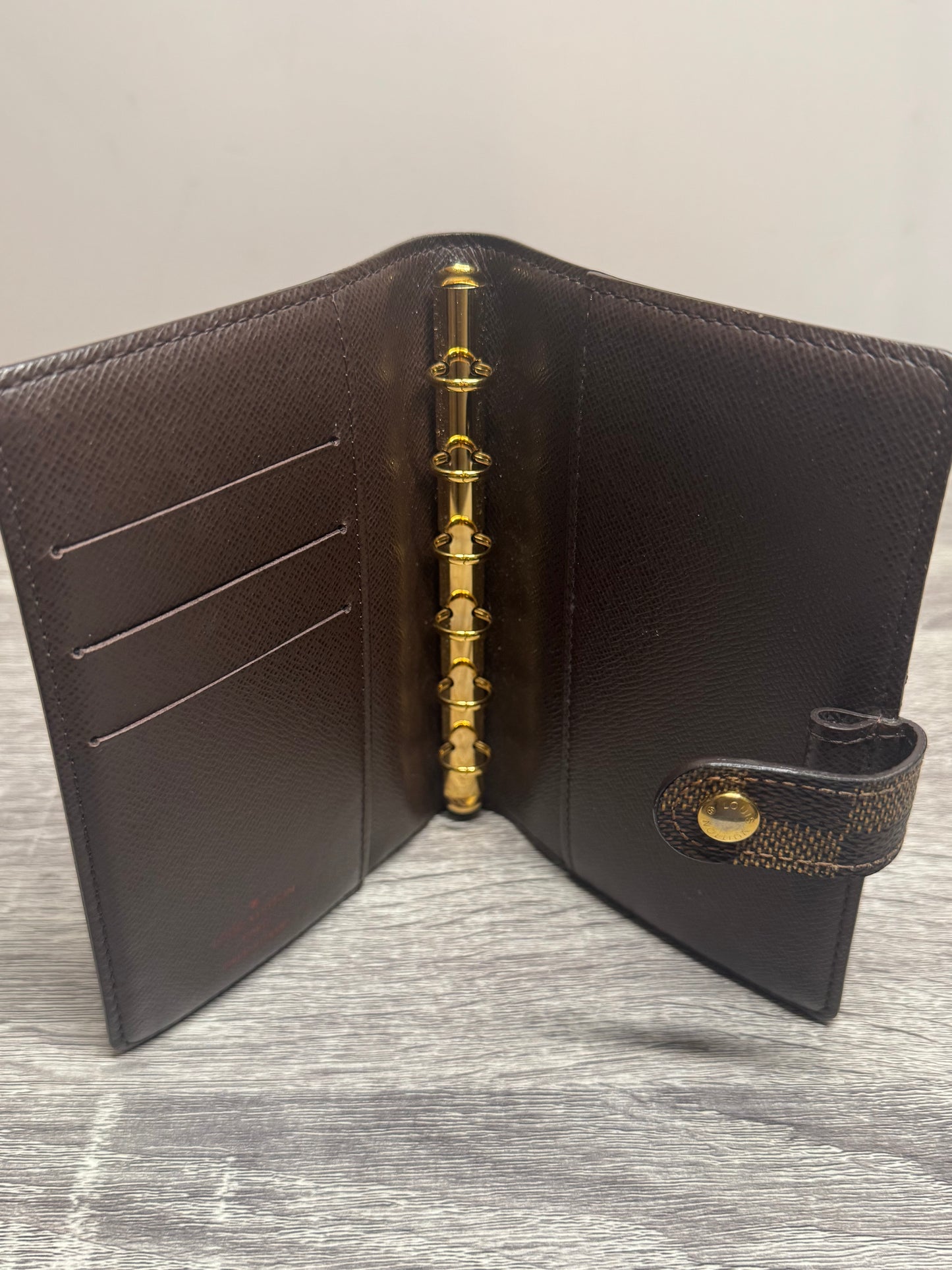 Preloved Louis Vuitton PM ring Agenda in Damier Ebene.