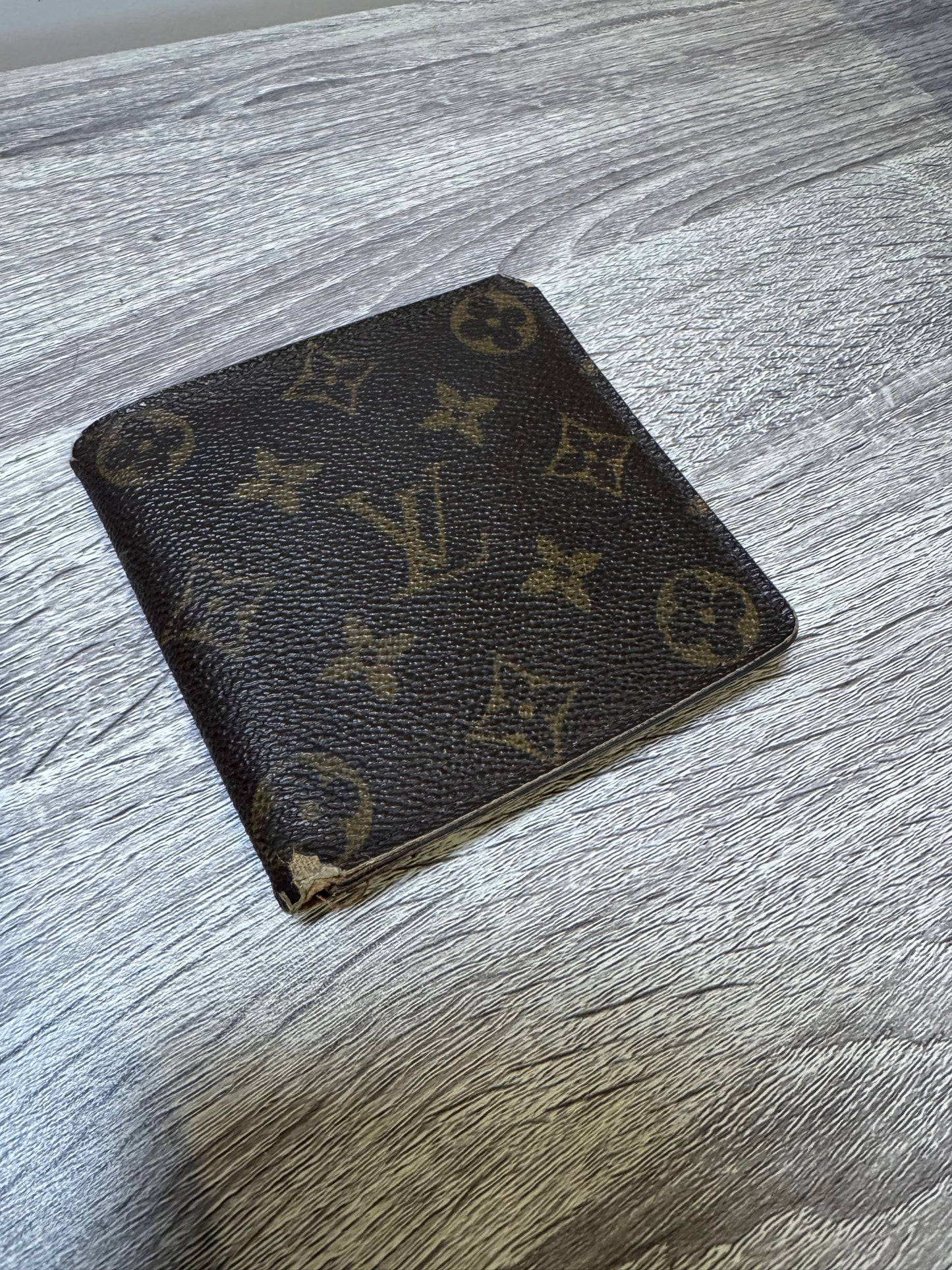 Preloved Louis Vuitton Men’s Wallet