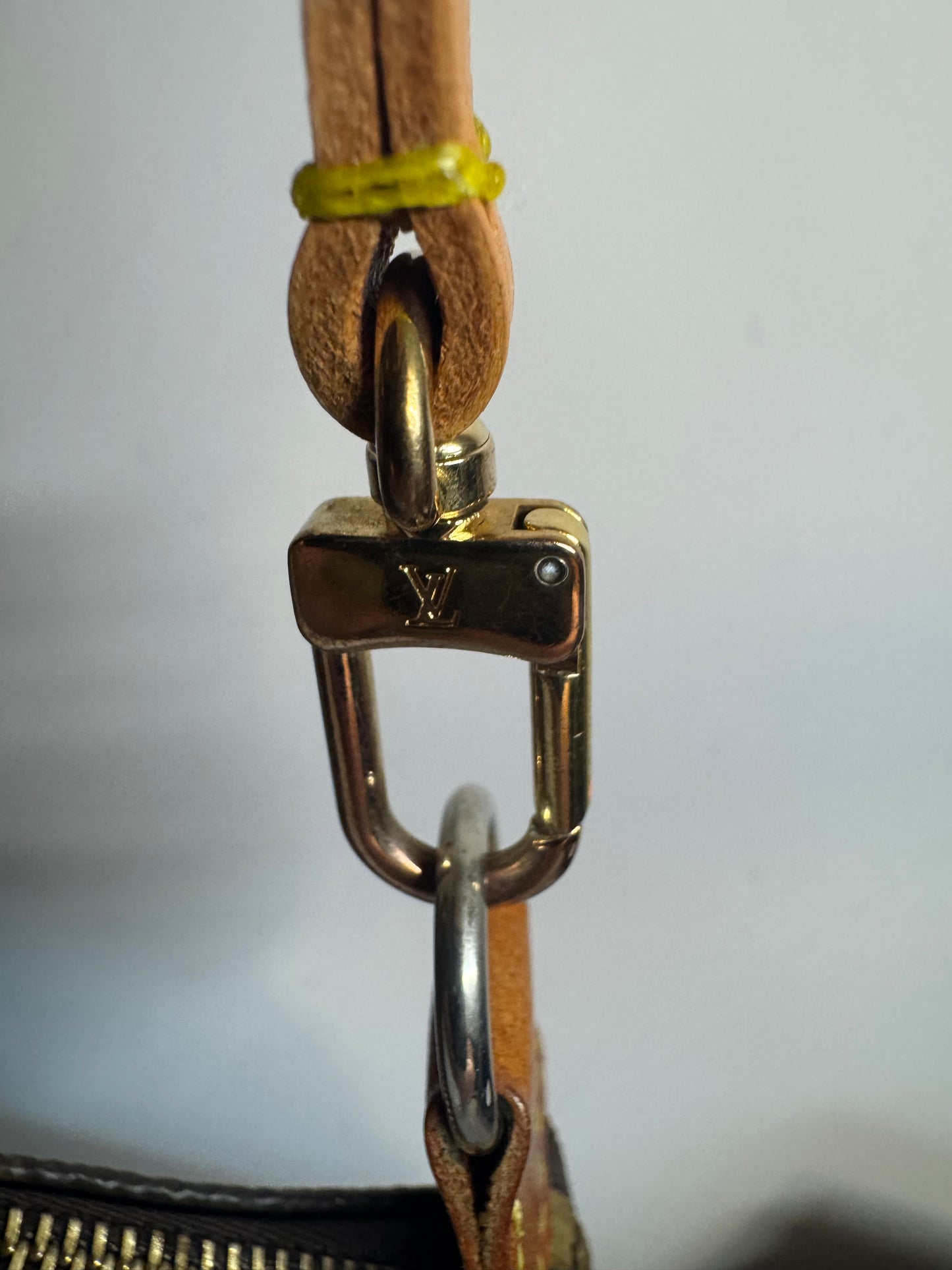 Preloved Louis Vuitton Pochette Bag. Monogram Canvas.