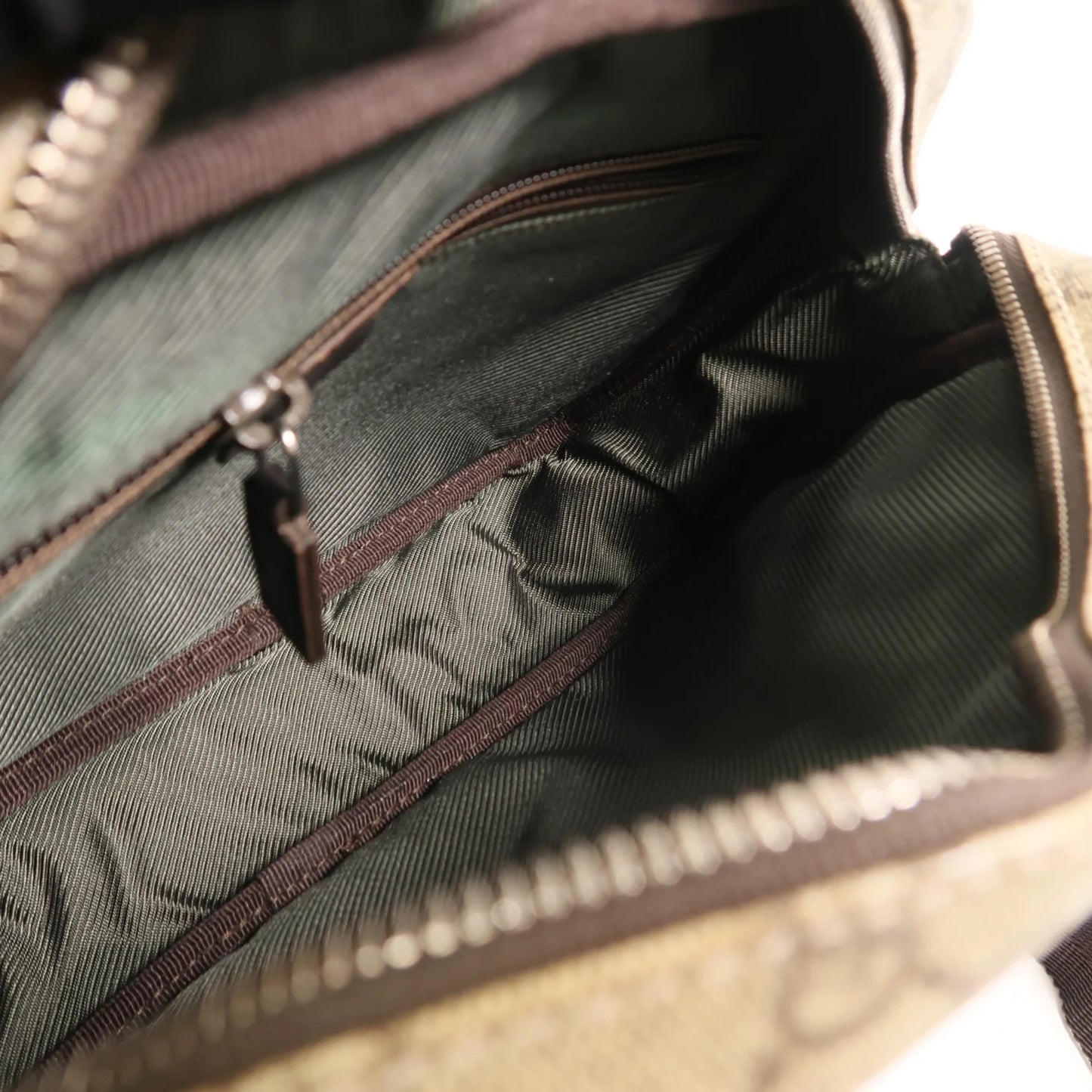 Gucci camera bag - adjustable strap
