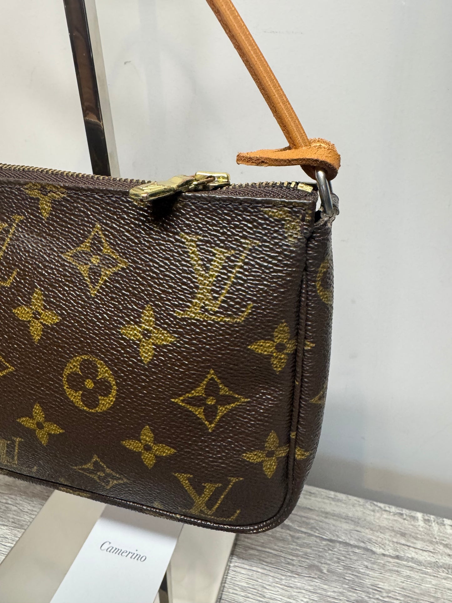 Preloved Louis Vuitton Pochette Bag. Monogram Canvas.