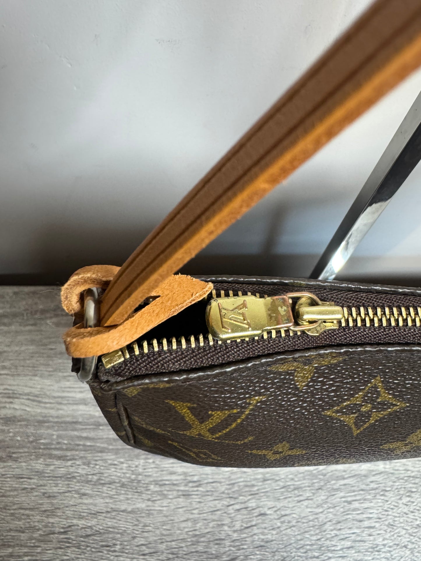 Preloved Louis Vuitton Pochette Bag. Monogram Canvas.