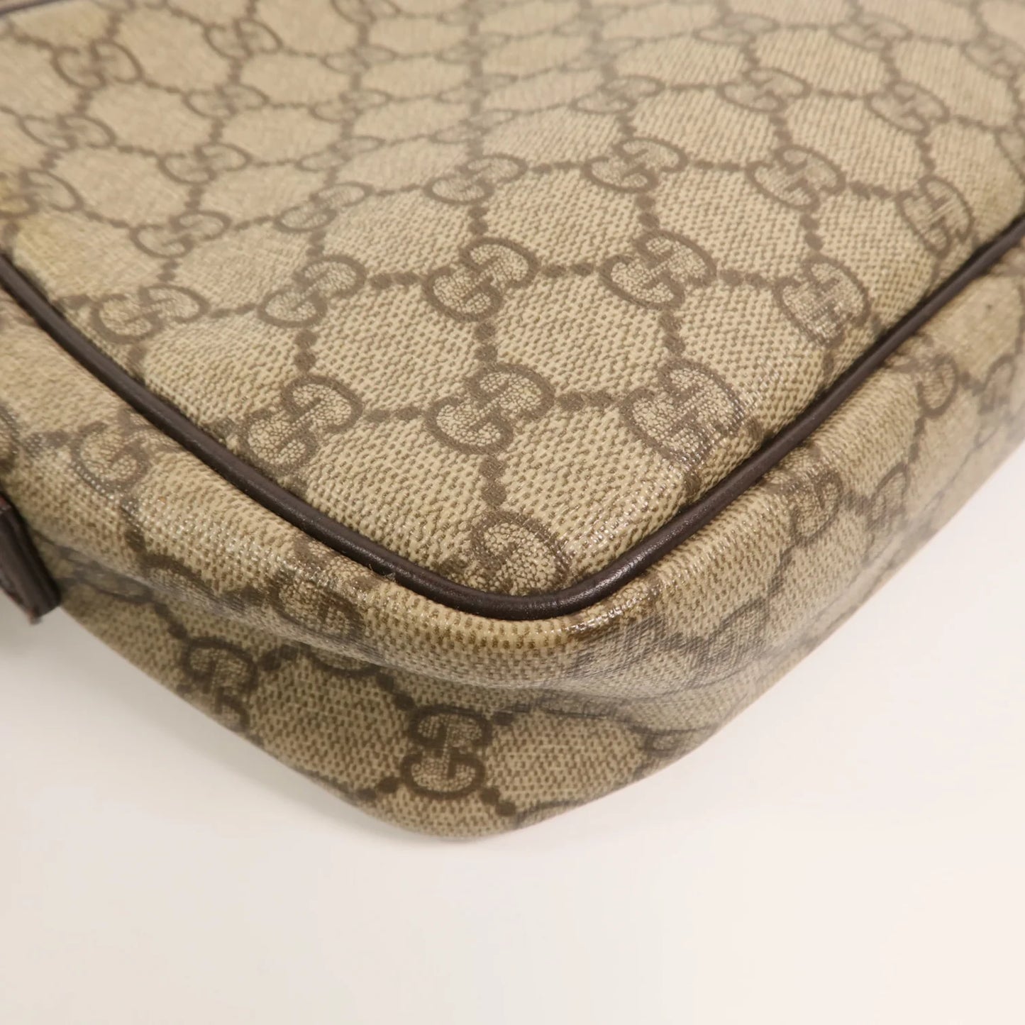 Gucci camera bag - adjustable strap
