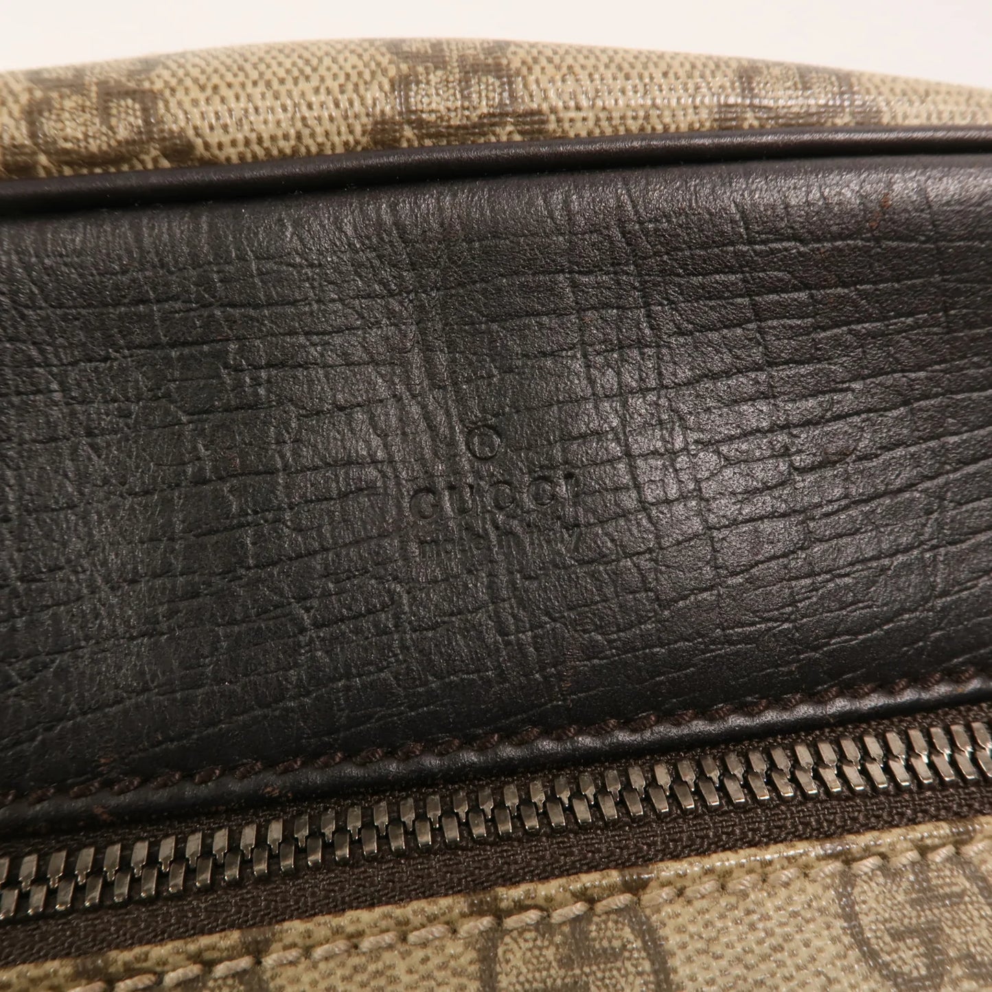 Gucci camera bag - adjustable strap
