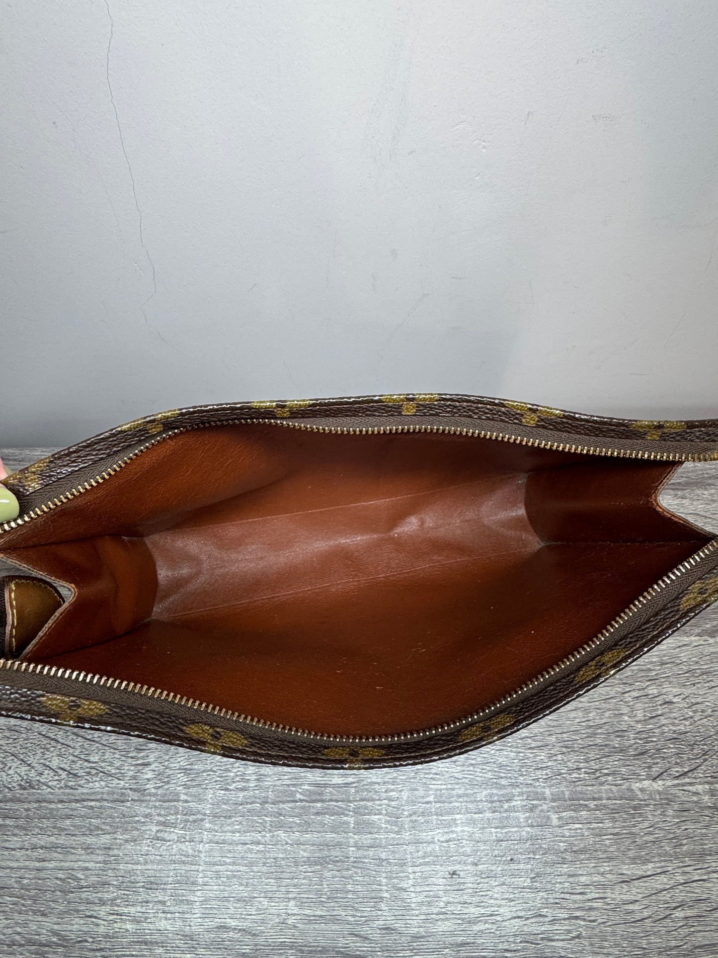 Preloved Louis Vuitton Monogram Toiletry 26 Pouch / shoulder bag.