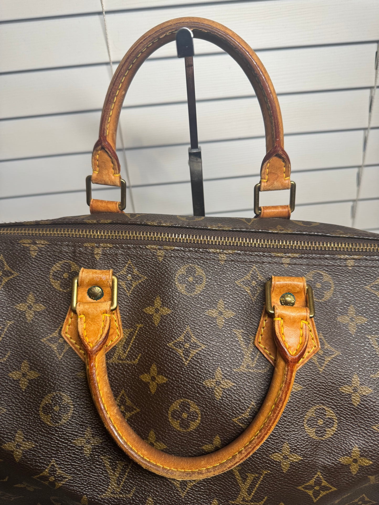 Preloved Louis Vuitton Speedy 30. France 1993.