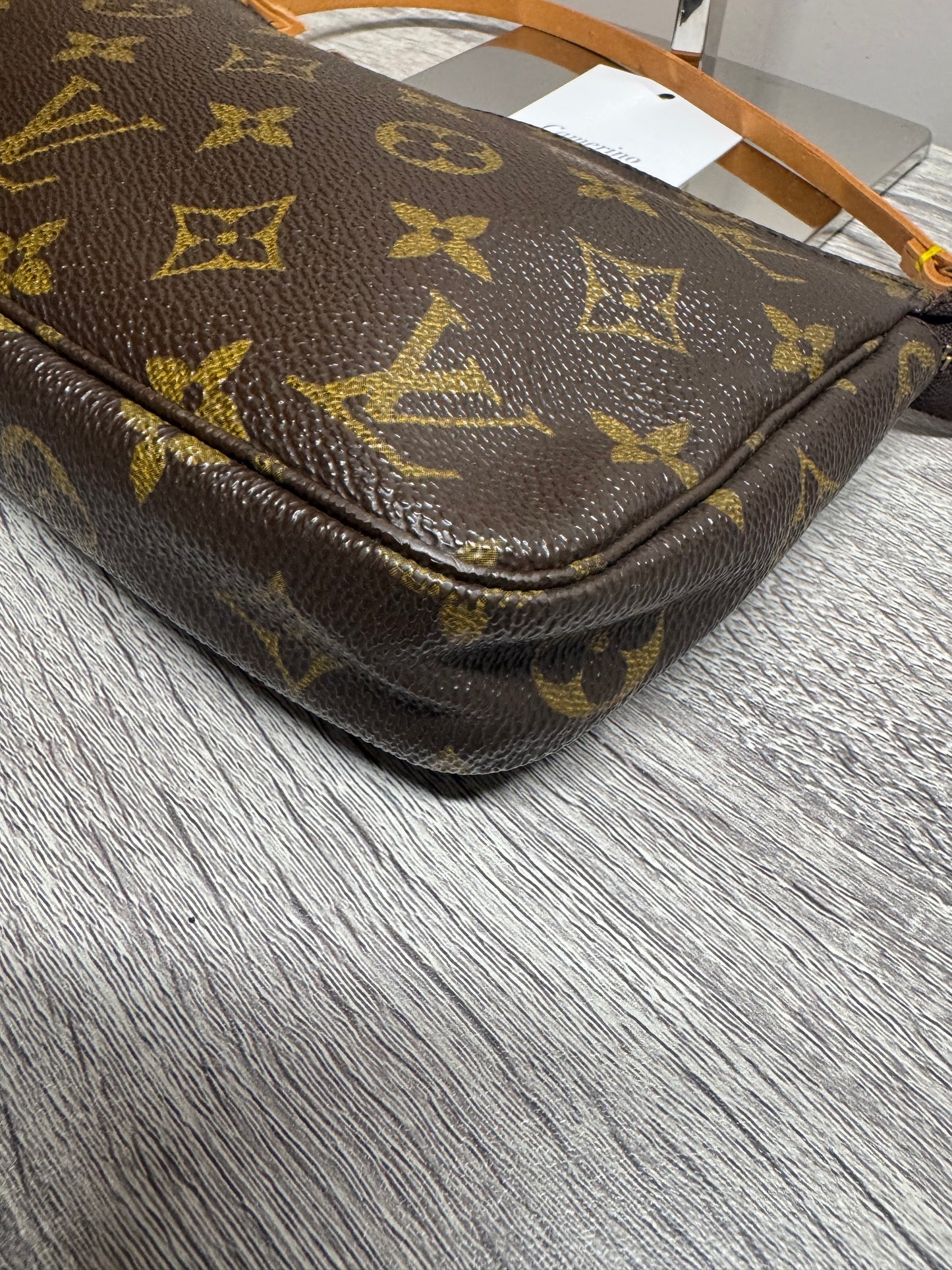 Preloved Louis Vuitton Pochette Bag. Monogram Canvas.
