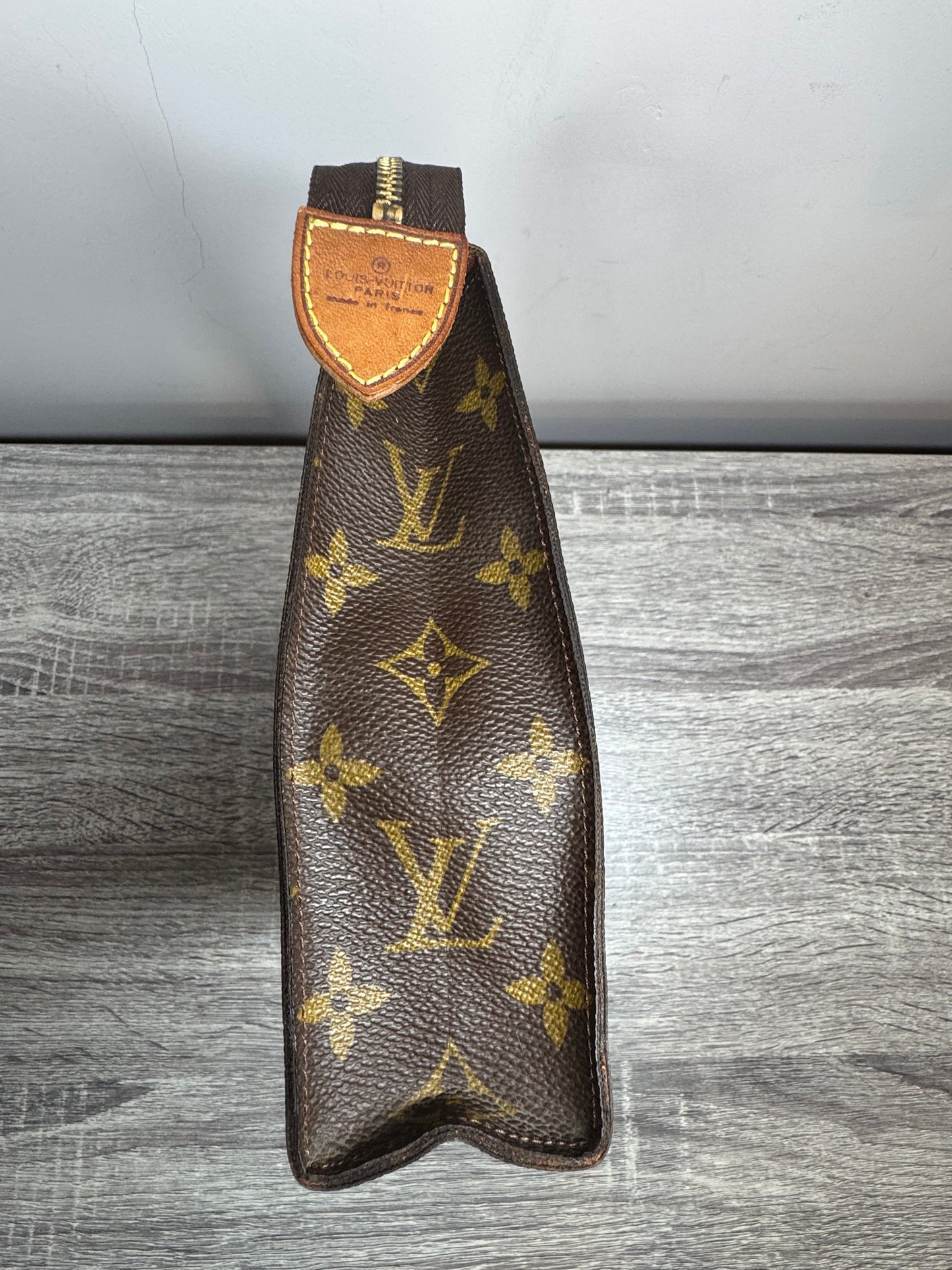 Preloved Louis Vuitton Monogram Toiletry 26 Pouch / shoulder bag.