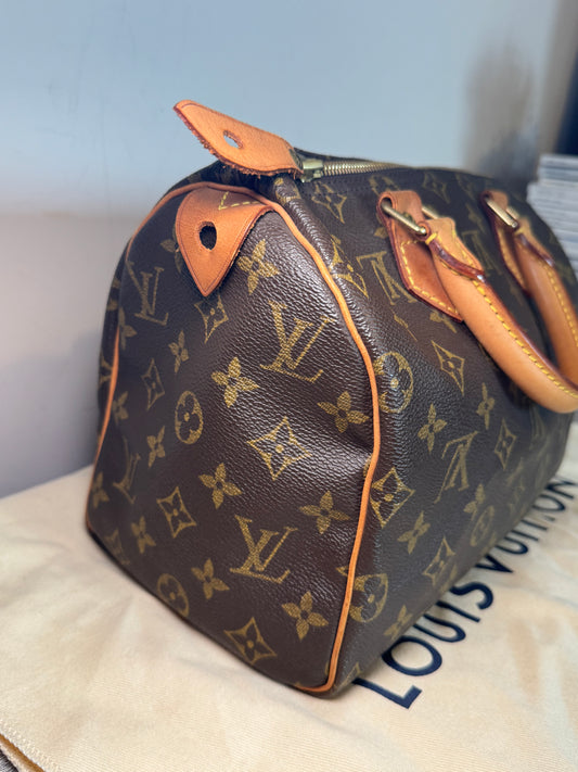 Louis Vuitton Speedy 25.