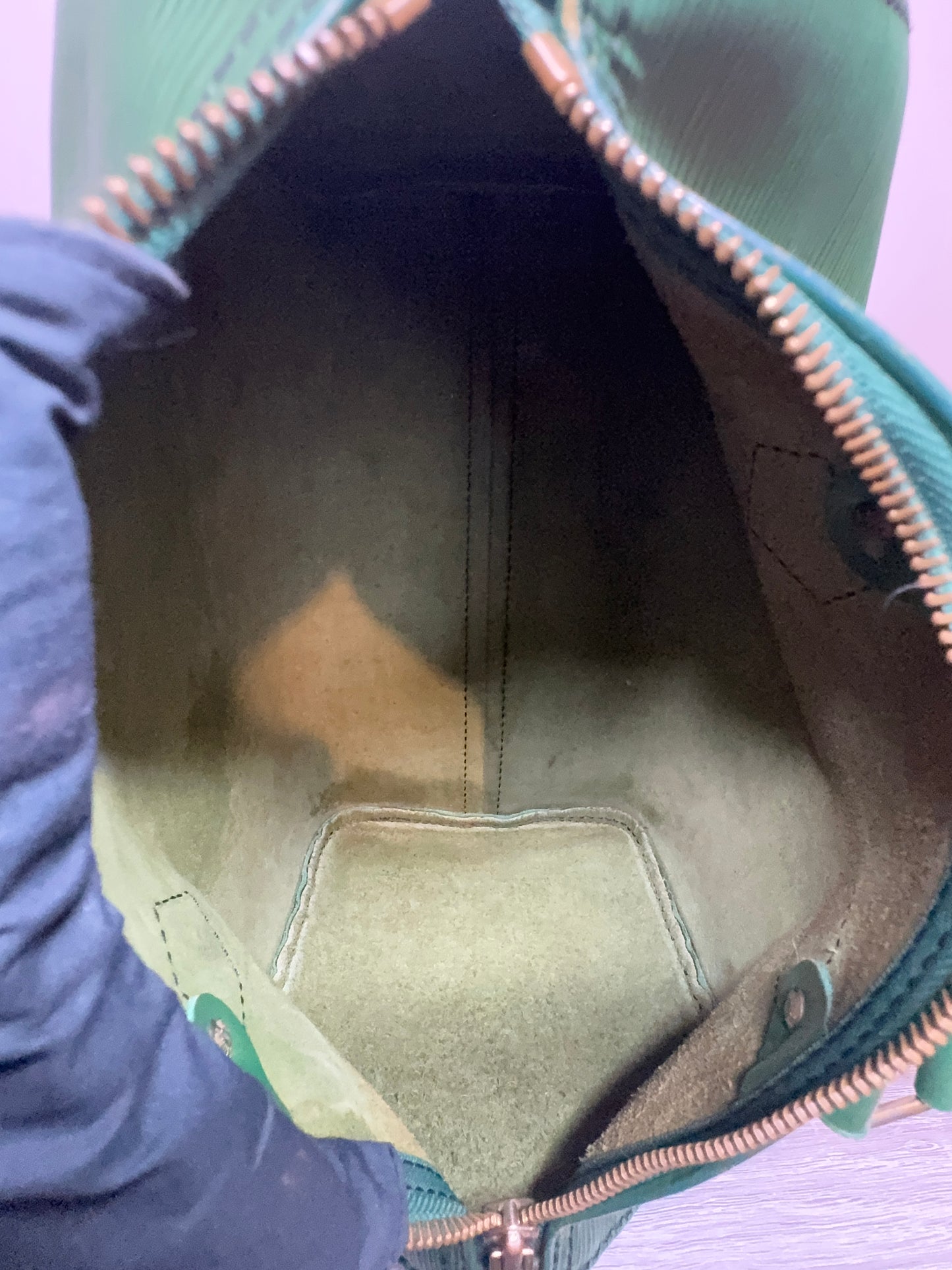 Preloved Louis Vuitton Borneo Green Epi Leather Speedy 25.