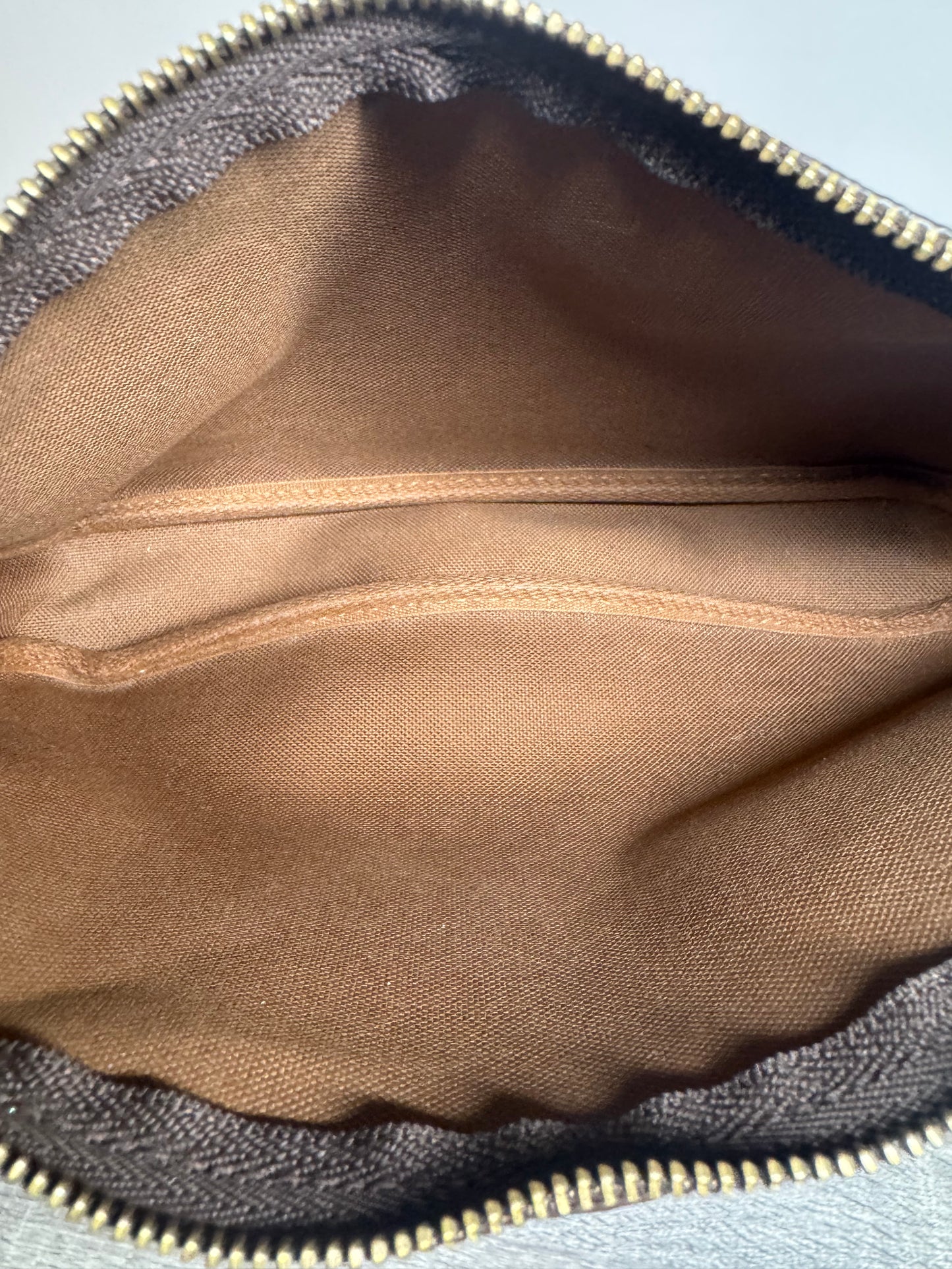 Preloved Louis Vuitton Pochette Bag. Monogram Canvas.