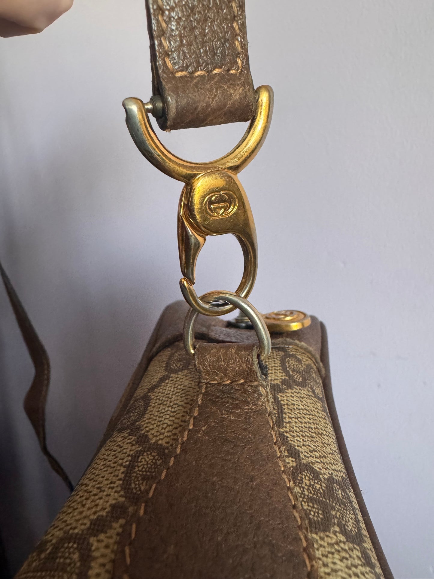 Gucci Camera Bag GG Monogram (2)