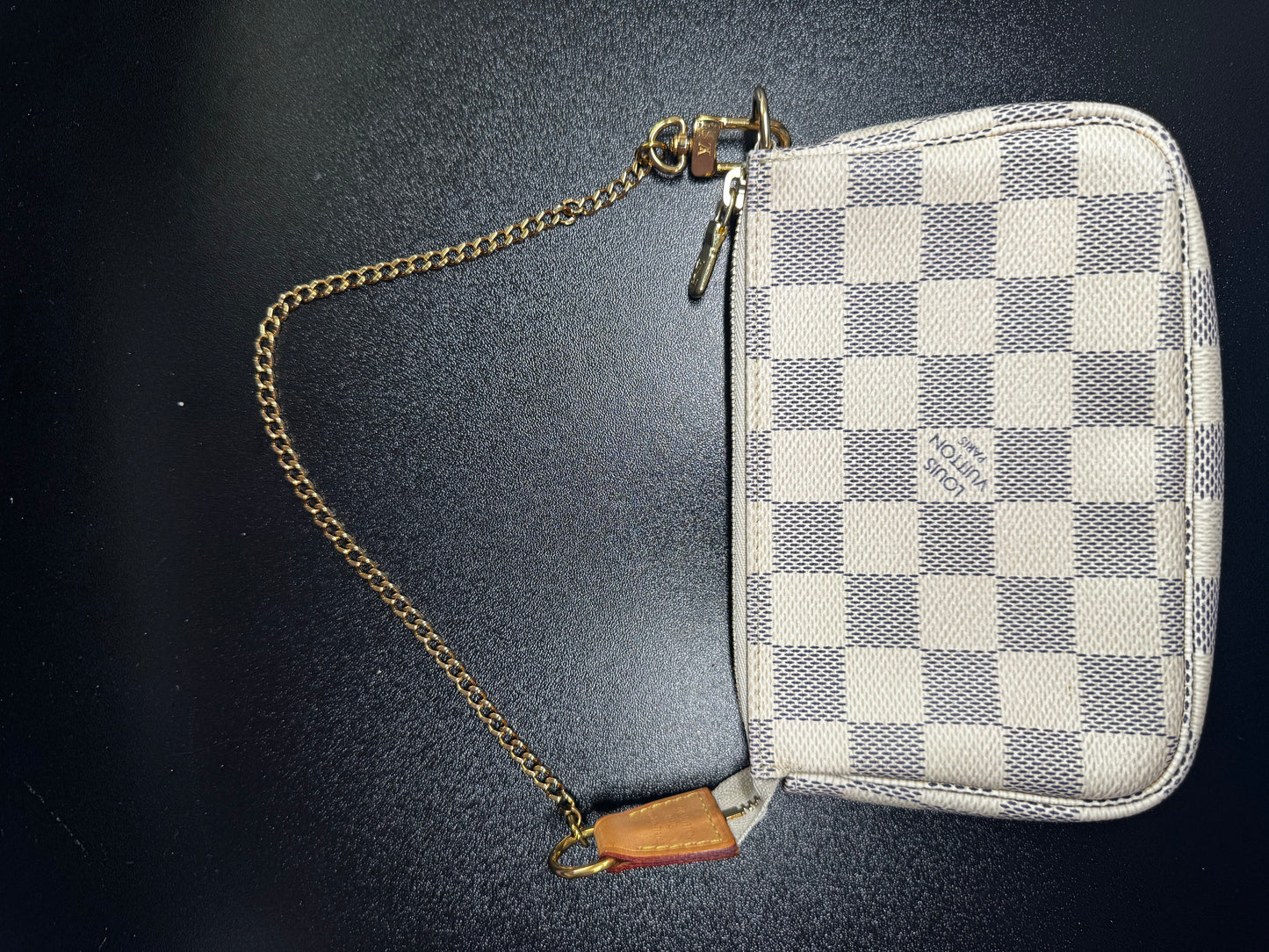 Louis Vuitton Damier Azur Pochette