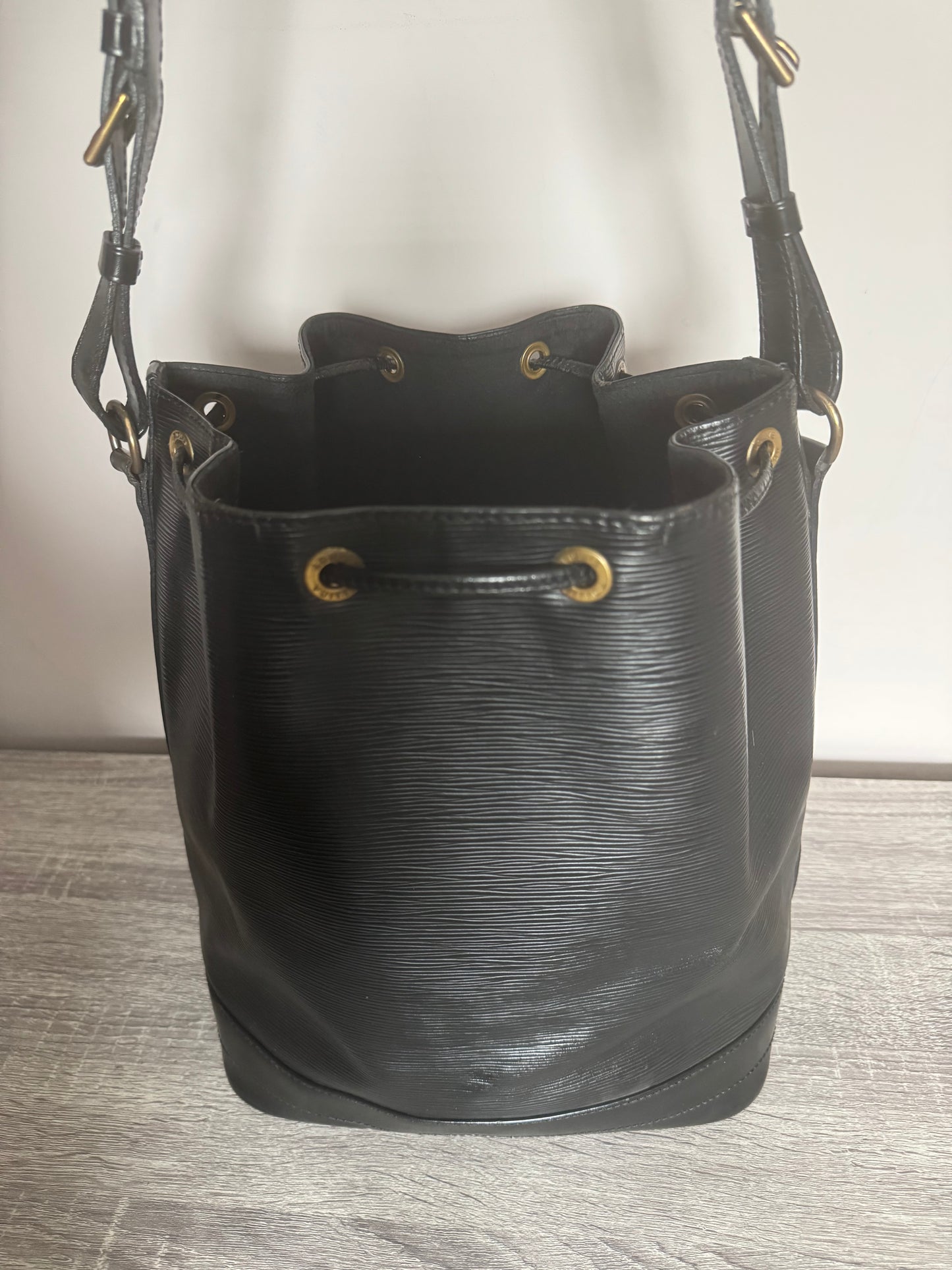 Louis Vuitton Vintage Noè Bucket Bag
