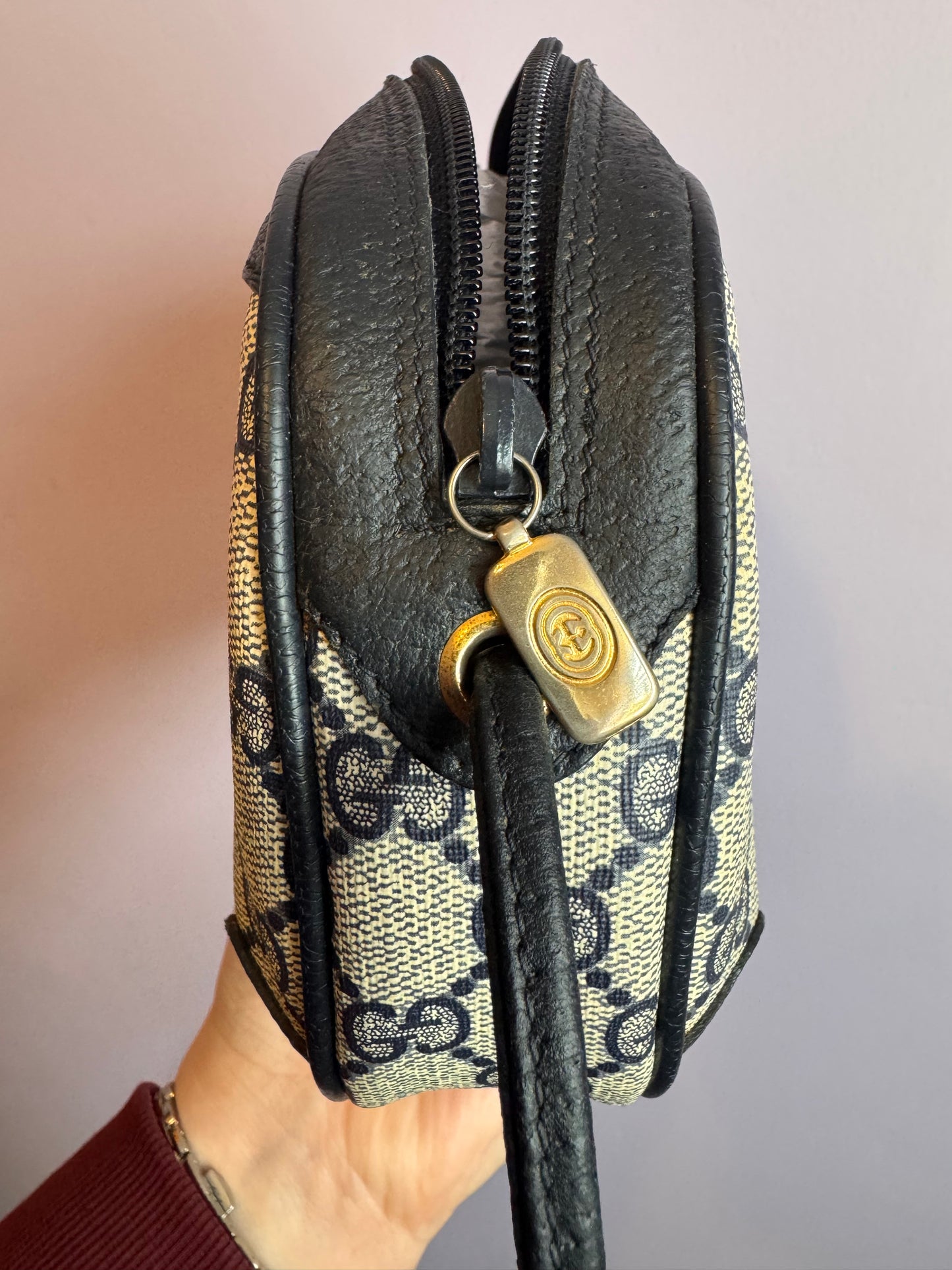 Gucci Mini Cross body Bag GG Monogram (5)