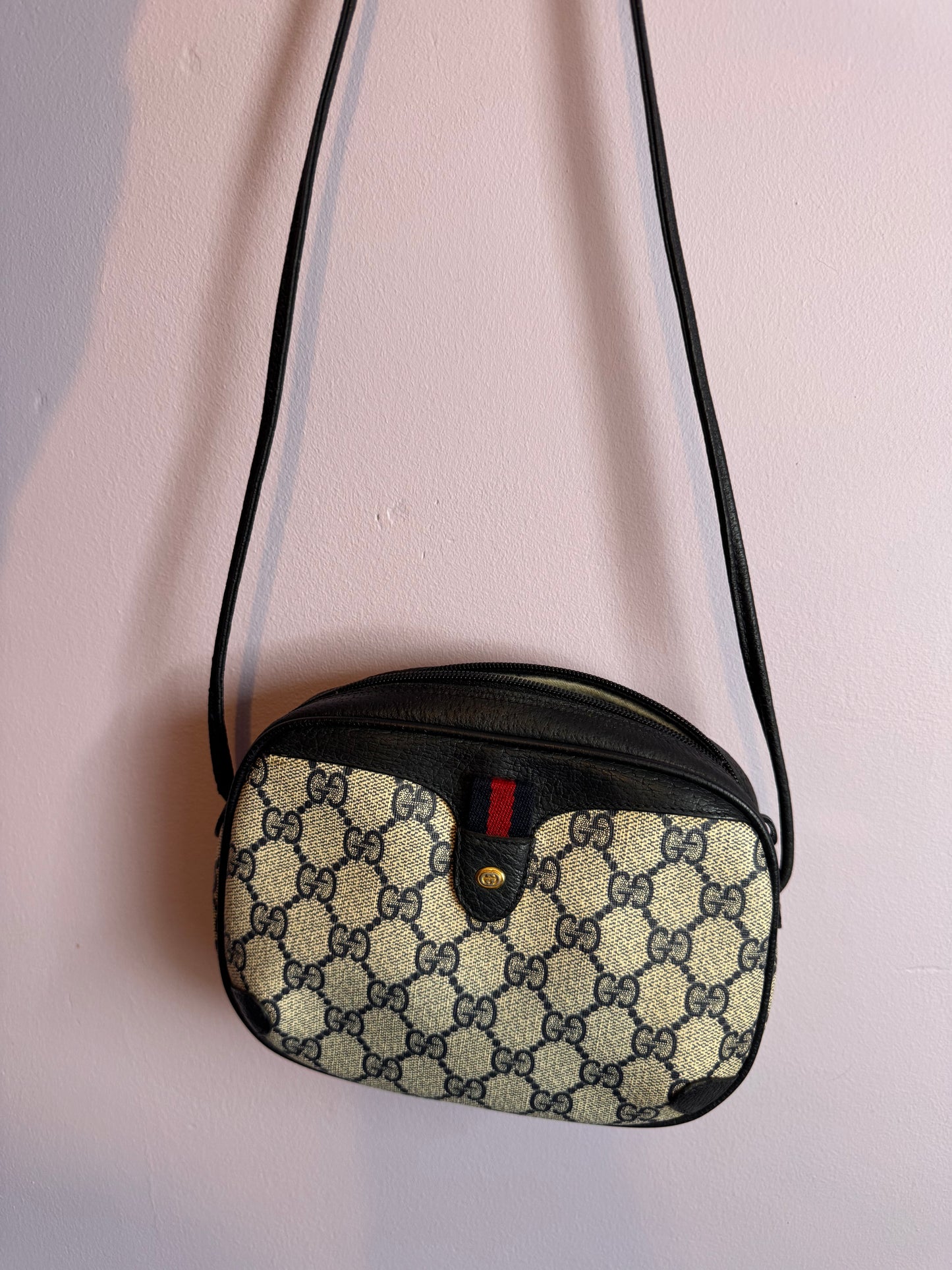 Gucci Mini Cross body Bag GG Monogram (5)